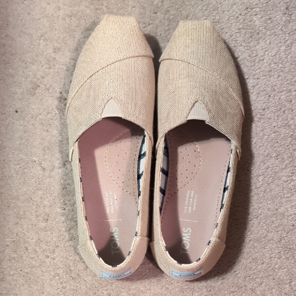 Toms Cream Flats